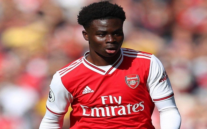 Bukayo Saka là một trong những cầu thủ trẻ nổi bật nhất tại Ngoại hạng Anh